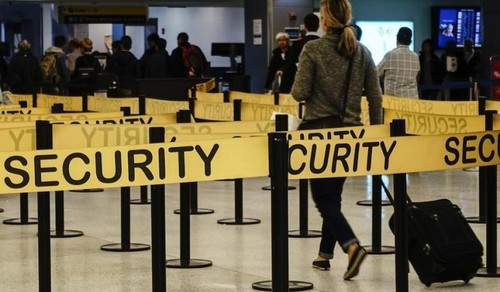 US tightens visa requirements to avoid foreign jihadists - ảnh 1